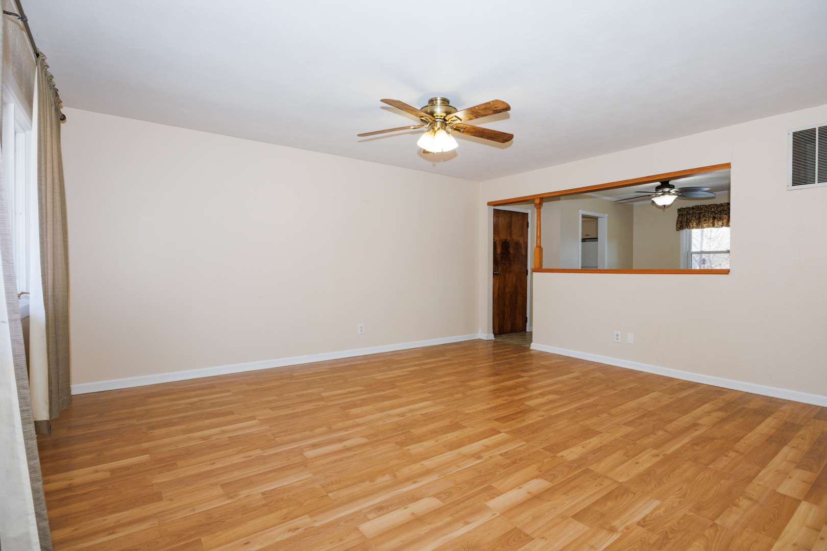 8021 Pine Avenue, Downs, IL 61736