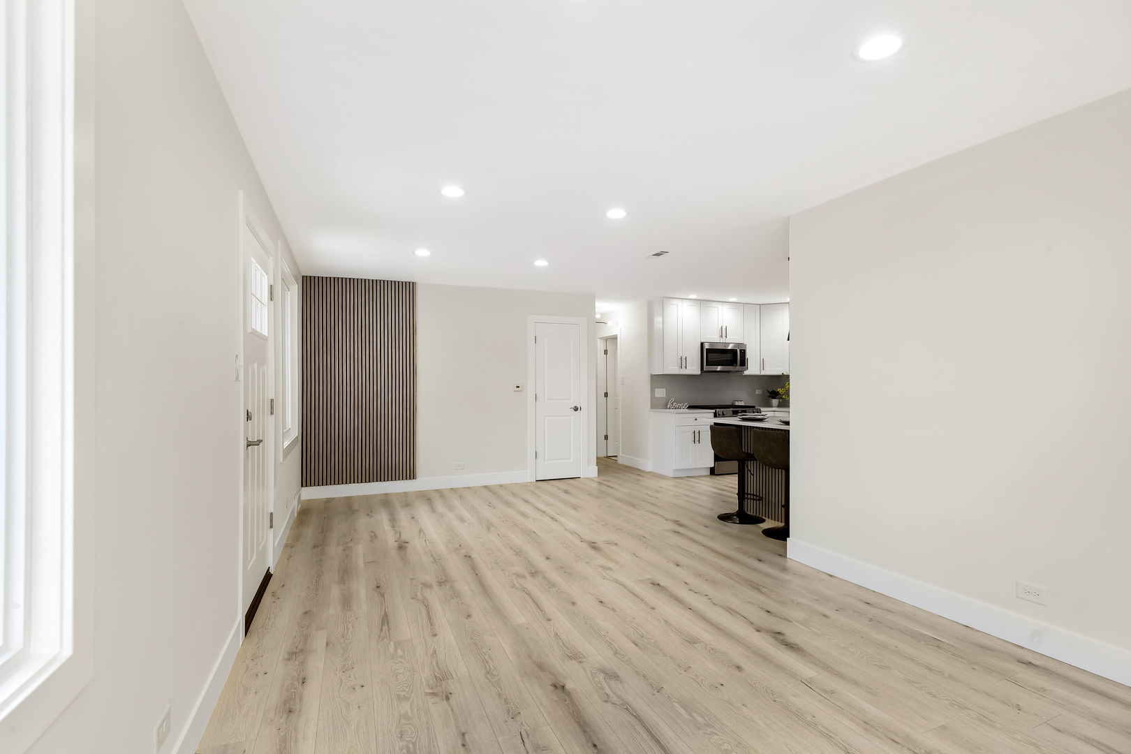 8949 S Utica Avenue, Evergreen Park, IL 60805