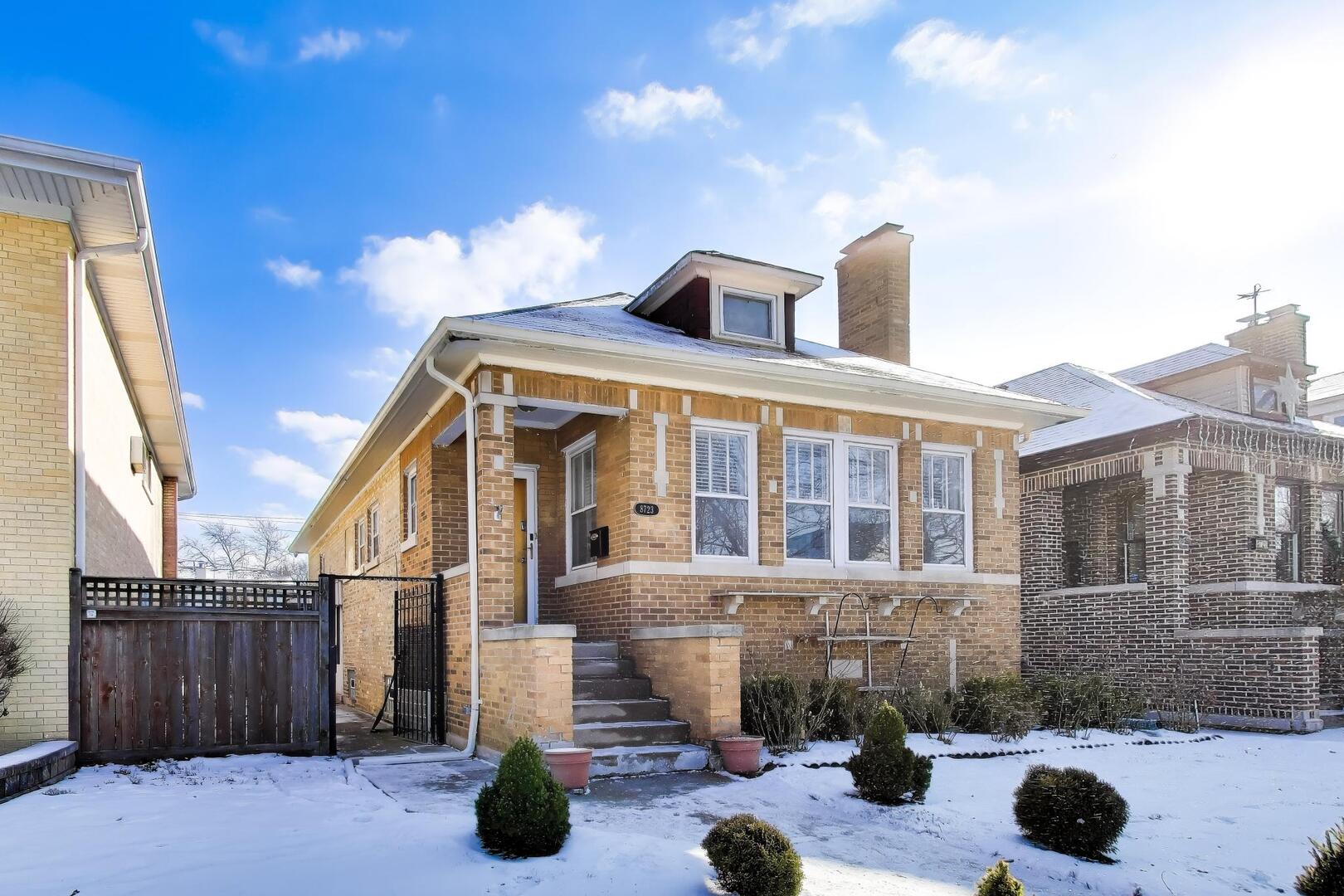 8723 Callie Avenue, Morton Grove, IL 60053