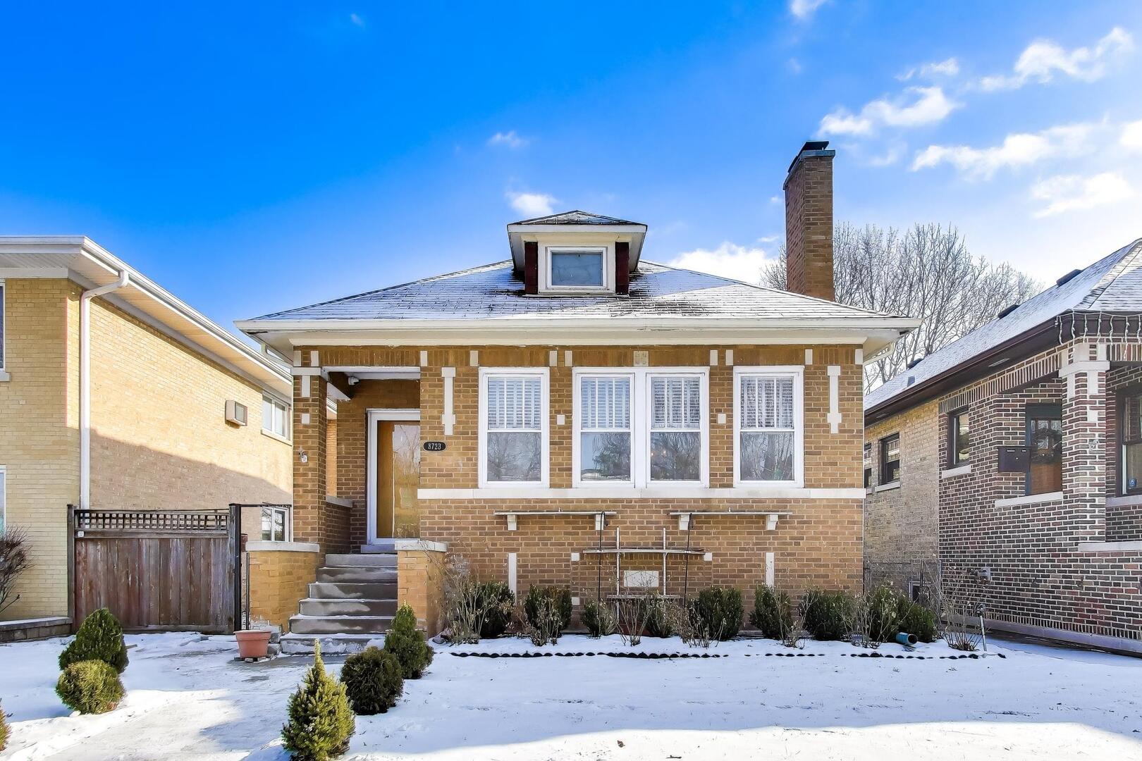 8723 Callie Avenue, Morton Grove, IL 60053