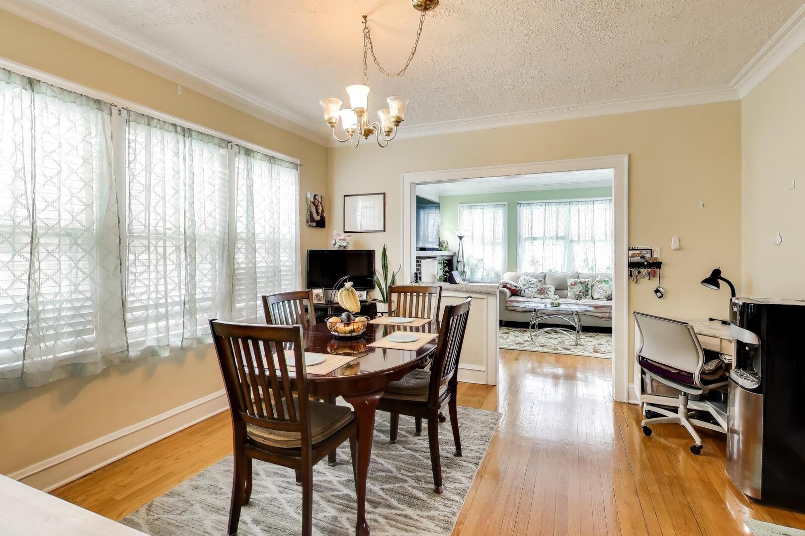 8723 Callie Avenue, Morton Grove, IL 60053