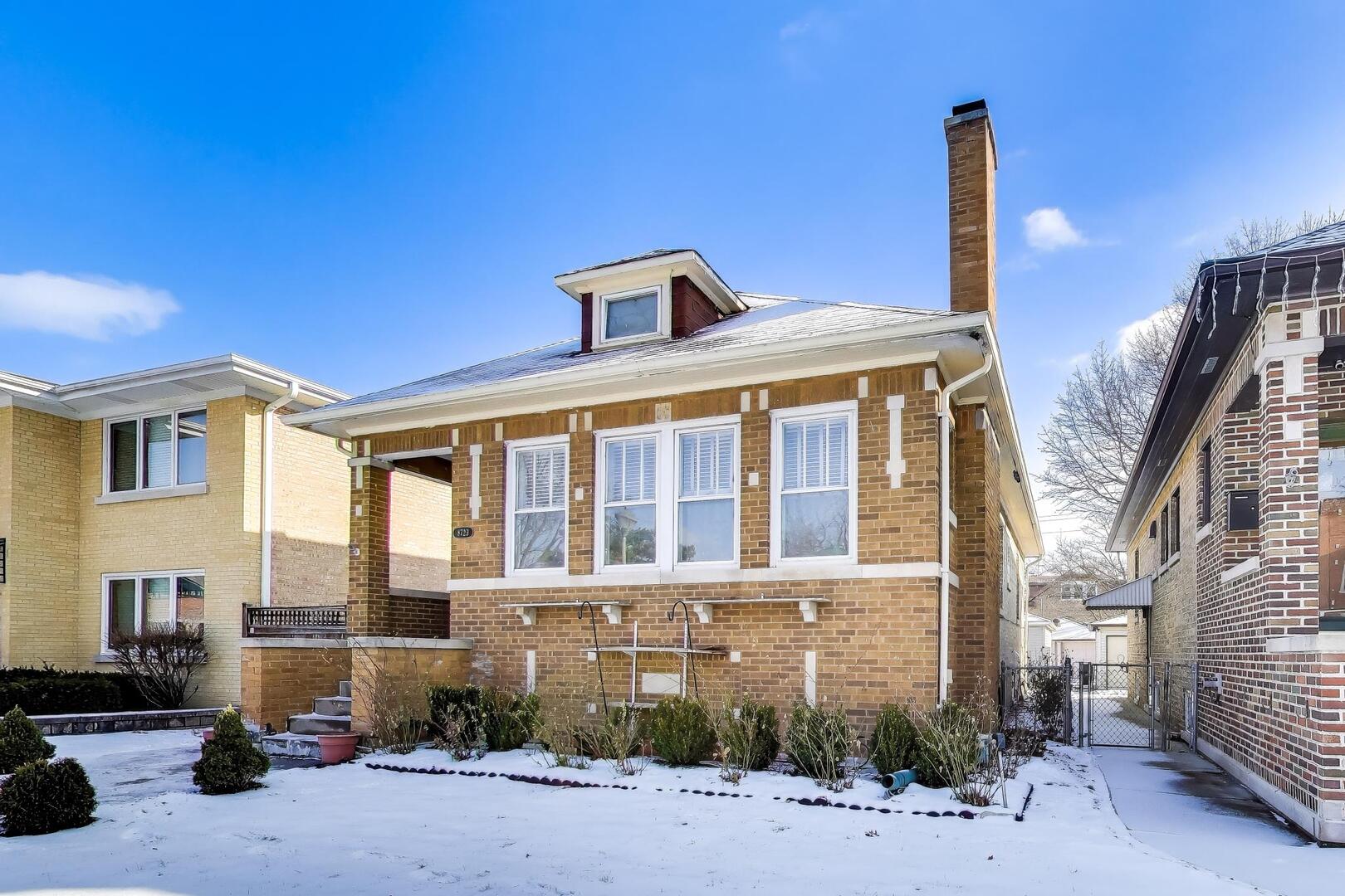 8723 Callie Avenue, Morton Grove, IL 60053