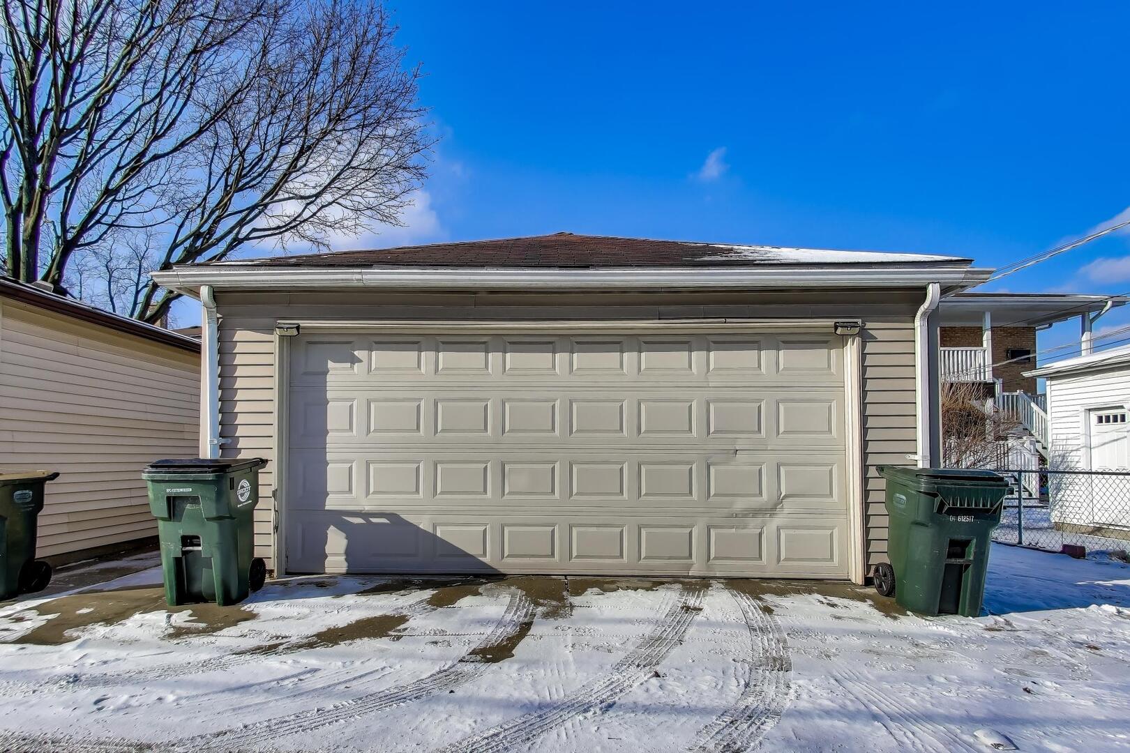 8723 Callie Avenue, Morton Grove, IL 60053