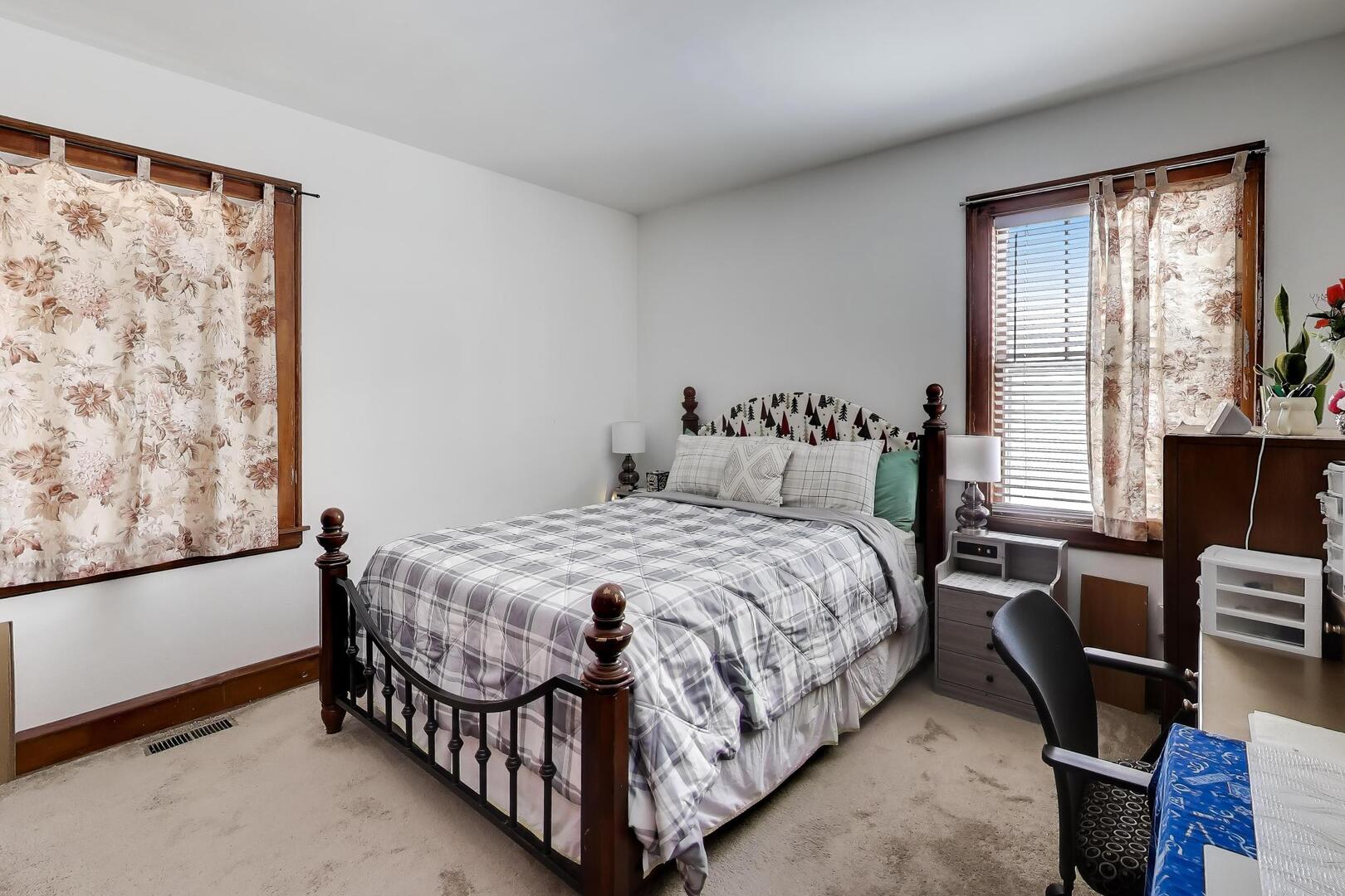 8723 Callie Avenue, Morton Grove, IL 60053