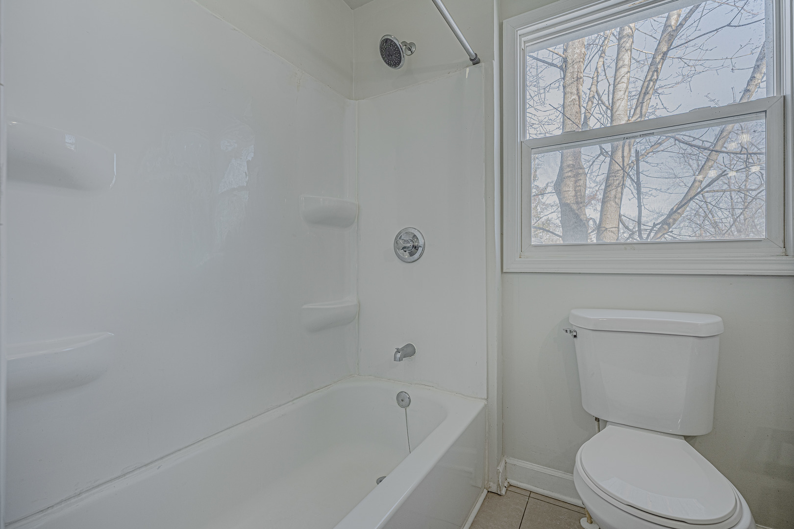 3029 Gilboa Avenue, Zion, IL 60099