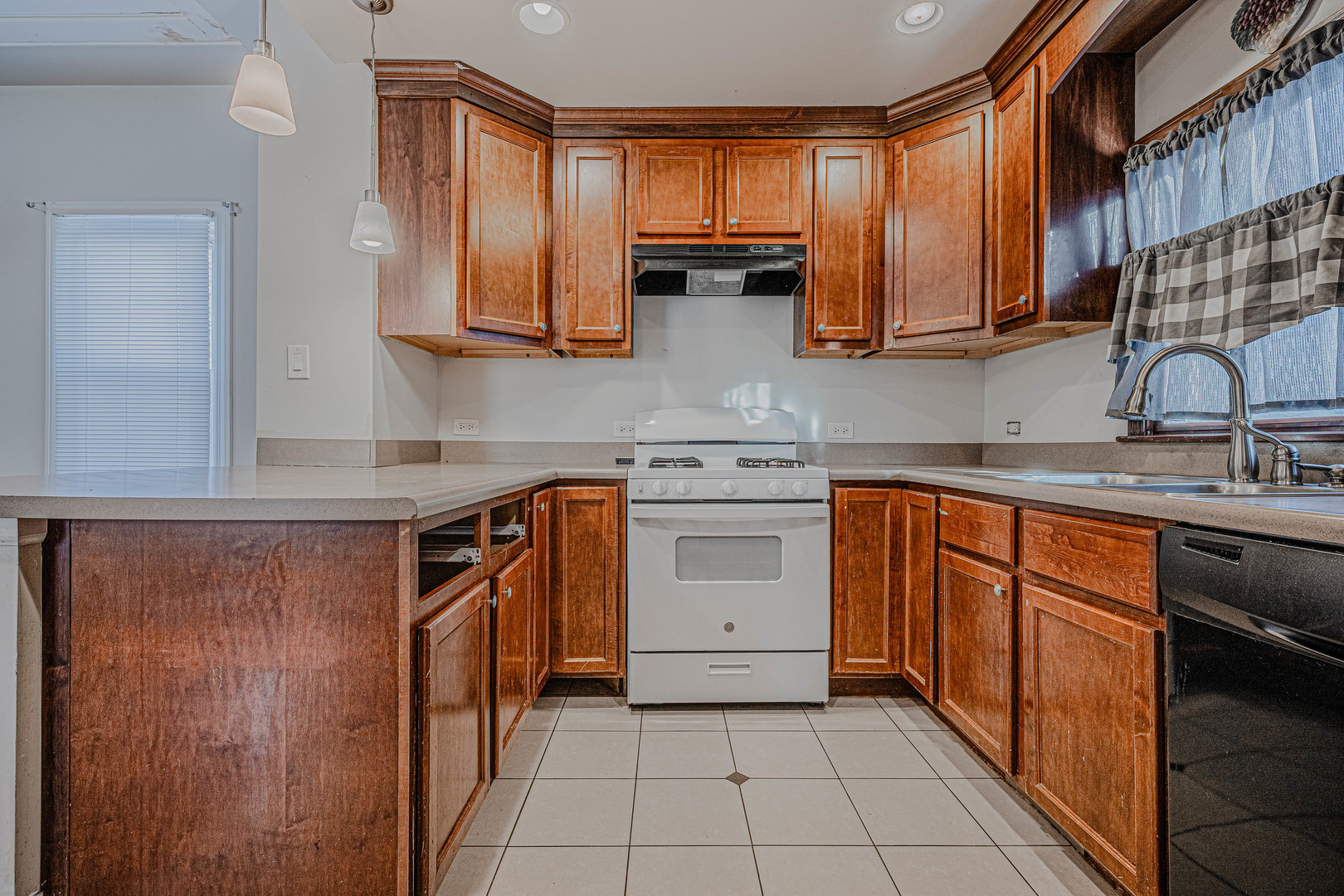 3029 Gilboa Avenue, Zion, IL 60099