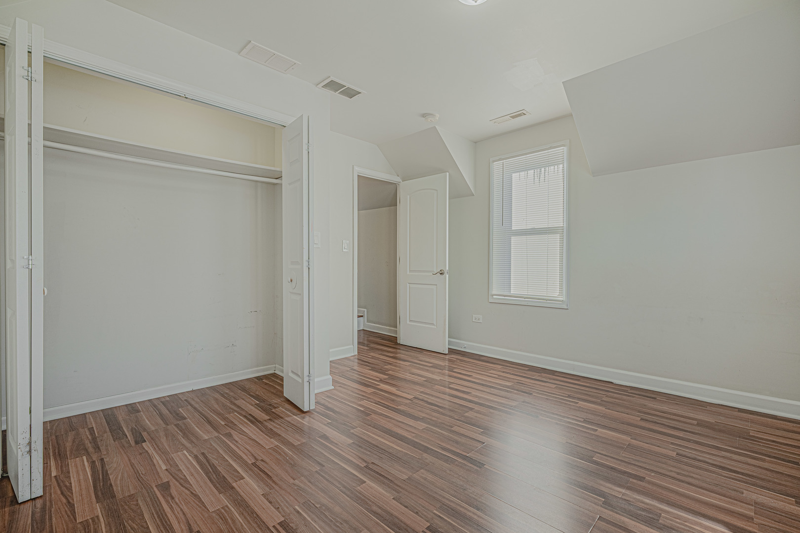 3029 Gilboa Avenue, Zion, IL 60099