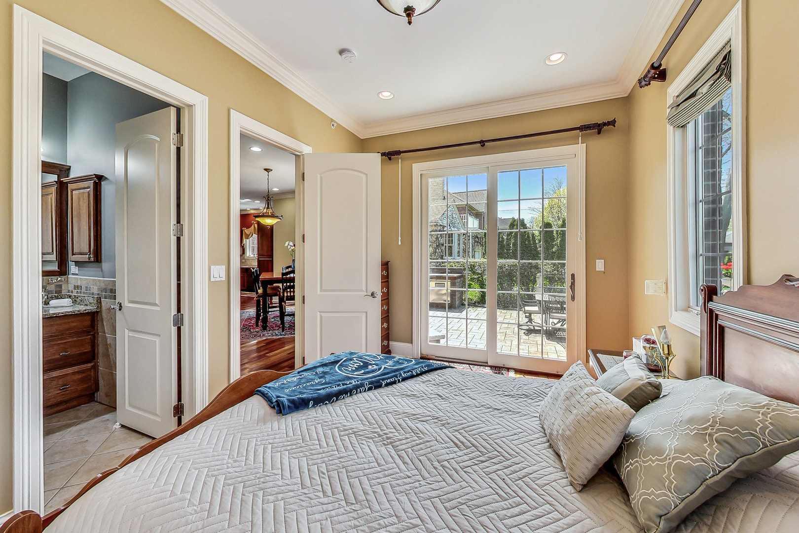 428 S Clifton Avenue, Park Ridge, IL 60068