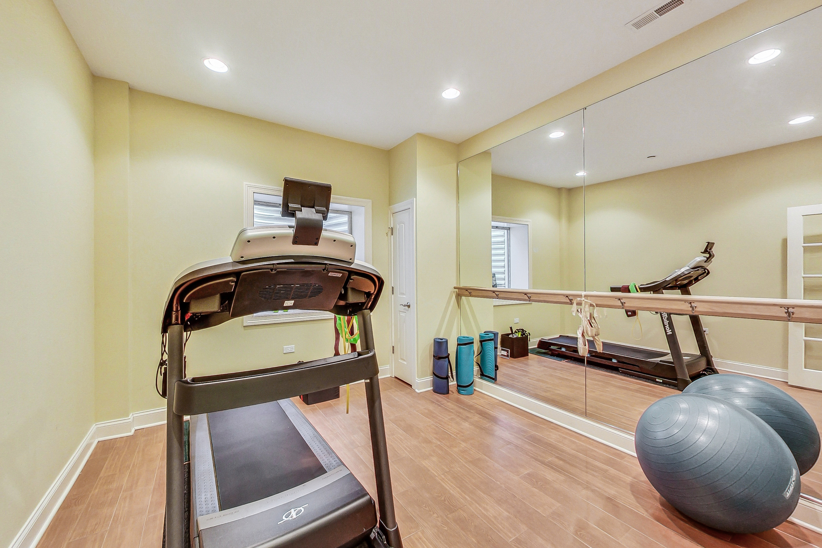 428 S Clifton Avenue, Park Ridge, IL 60068