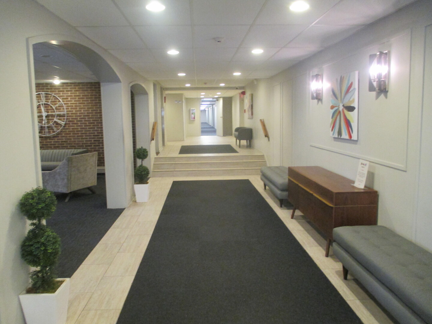 1321 S Finley Road #211, Lombard, IL 60148