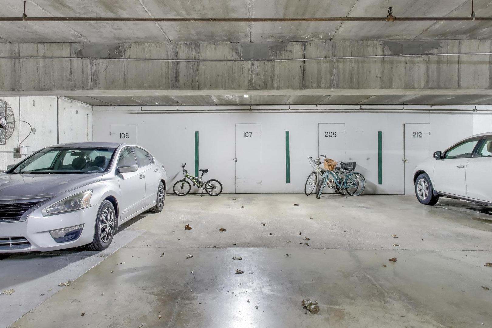 512 Redondo Drive #107, Downers Grove, IL 60516