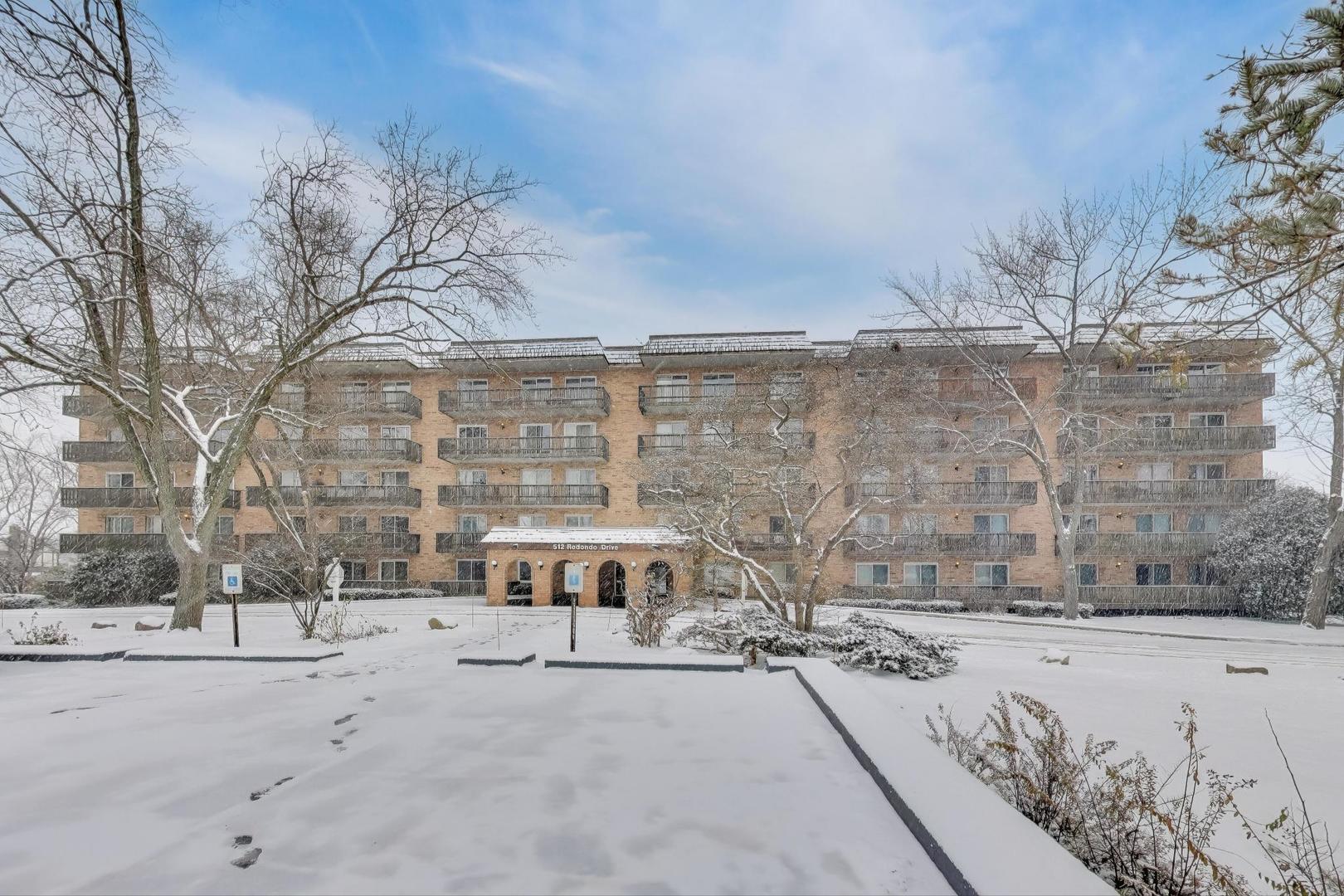 512 Redondo Drive #107, Downers Grove, IL 60516