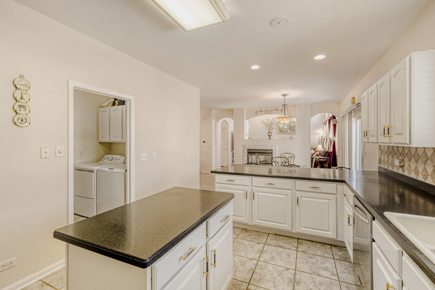 34182 N Wineberry Lane, Round Lake, IL 60073