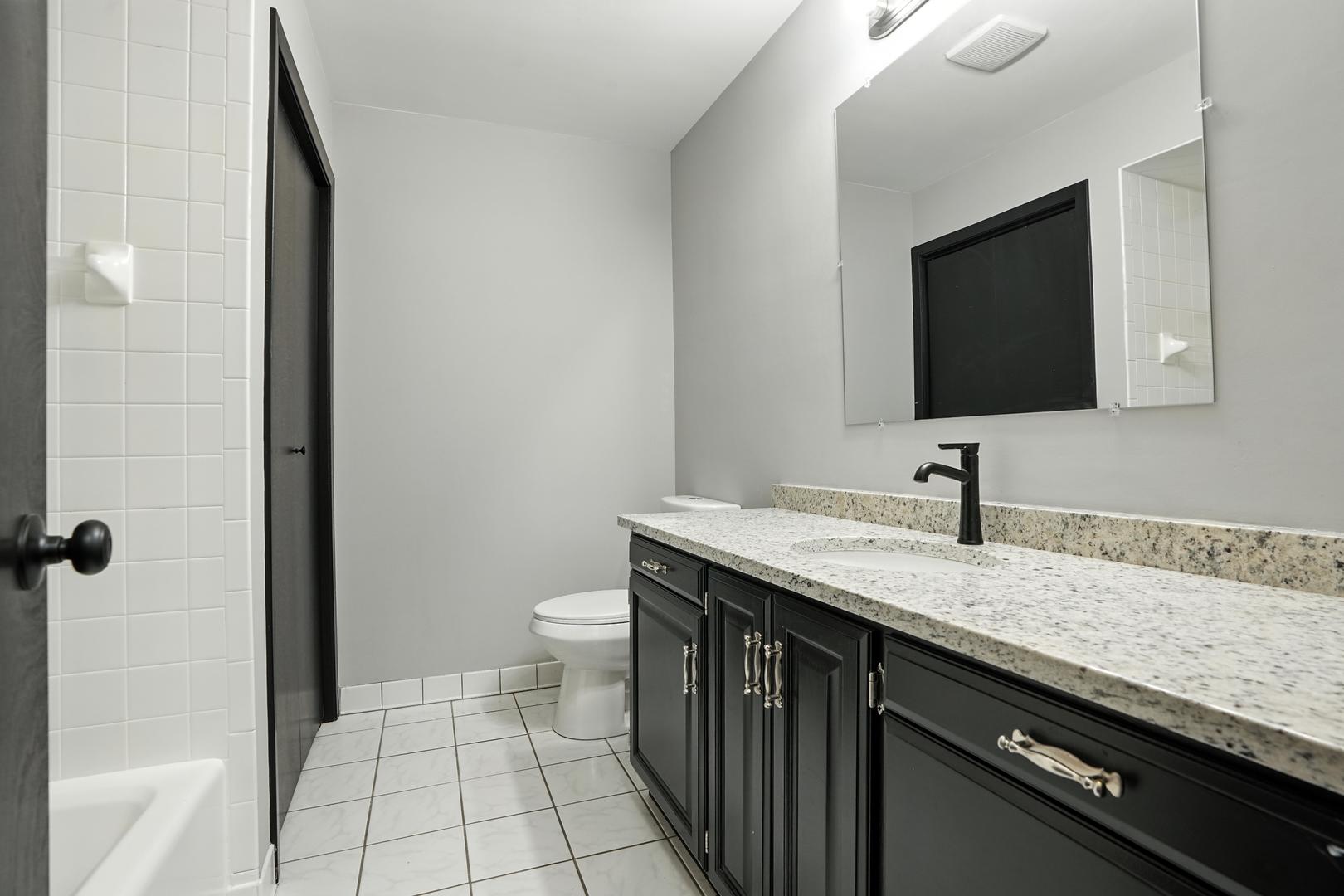 2711 Edgewood Drive, Dyer, IN 46311