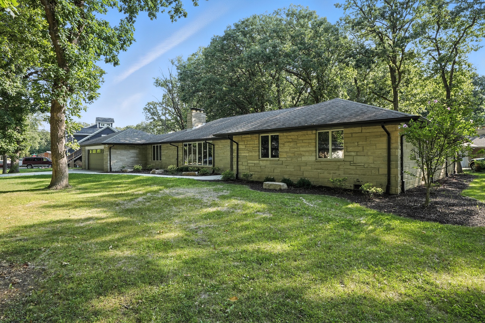2711 Edgewood Drive, Dyer, IN 46311