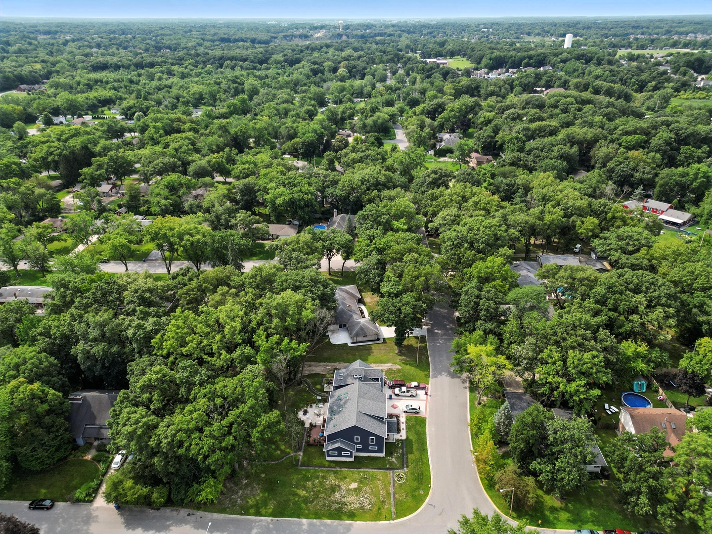 2711 Edgewood Drive, Dyer, IN 46311