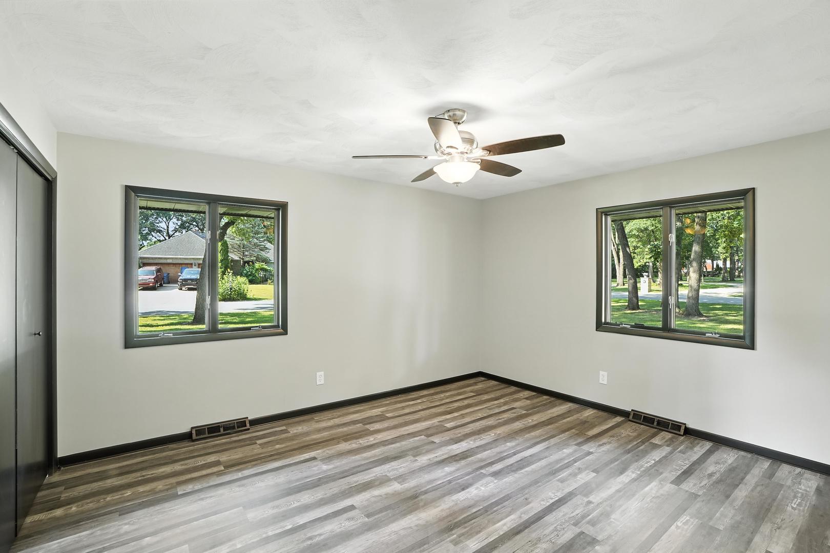 2711 Edgewood Drive, Dyer, IN 46311