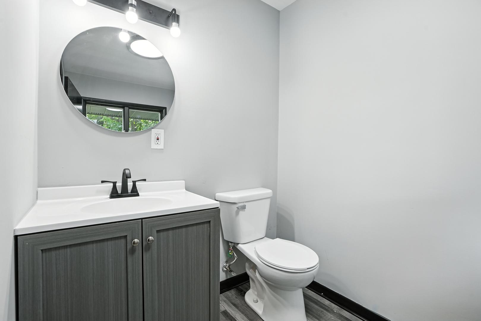 2711 Edgewood Drive, Dyer, IN 46311