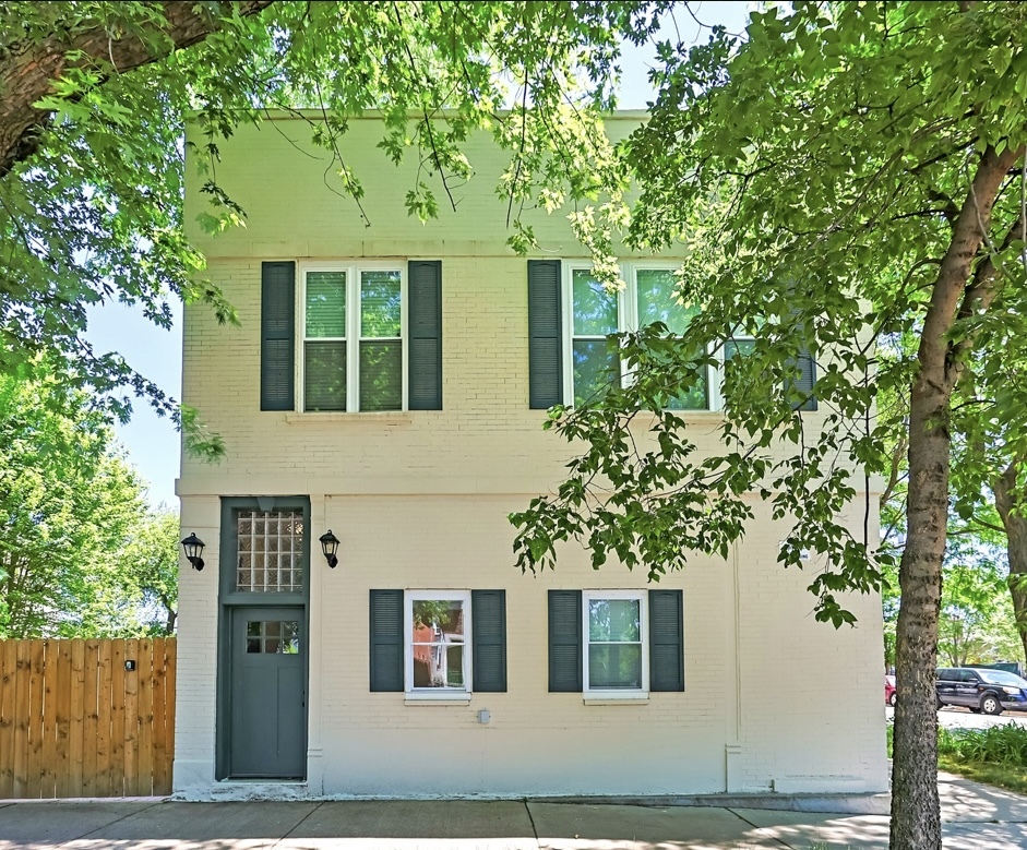 3001 N Sawyer Avenue #1W, Chicago, IL 60618