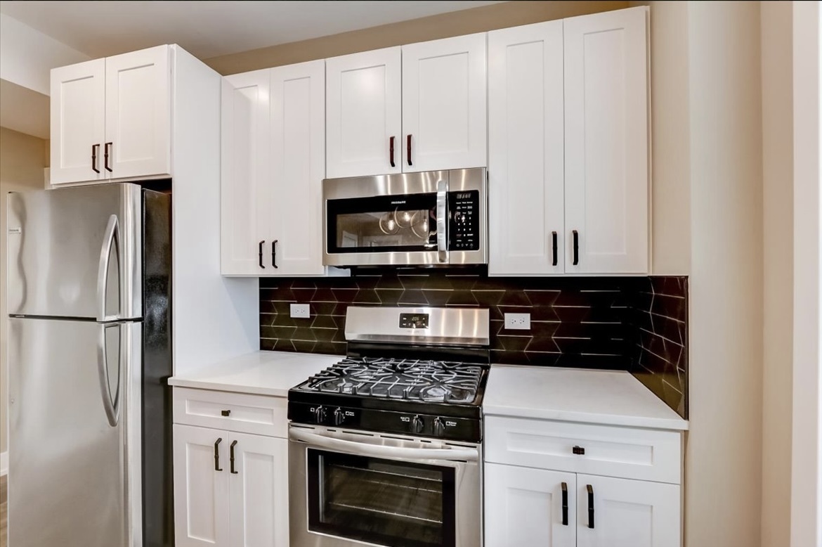 3001 N Sawyer Avenue #1W, Chicago, IL 60618