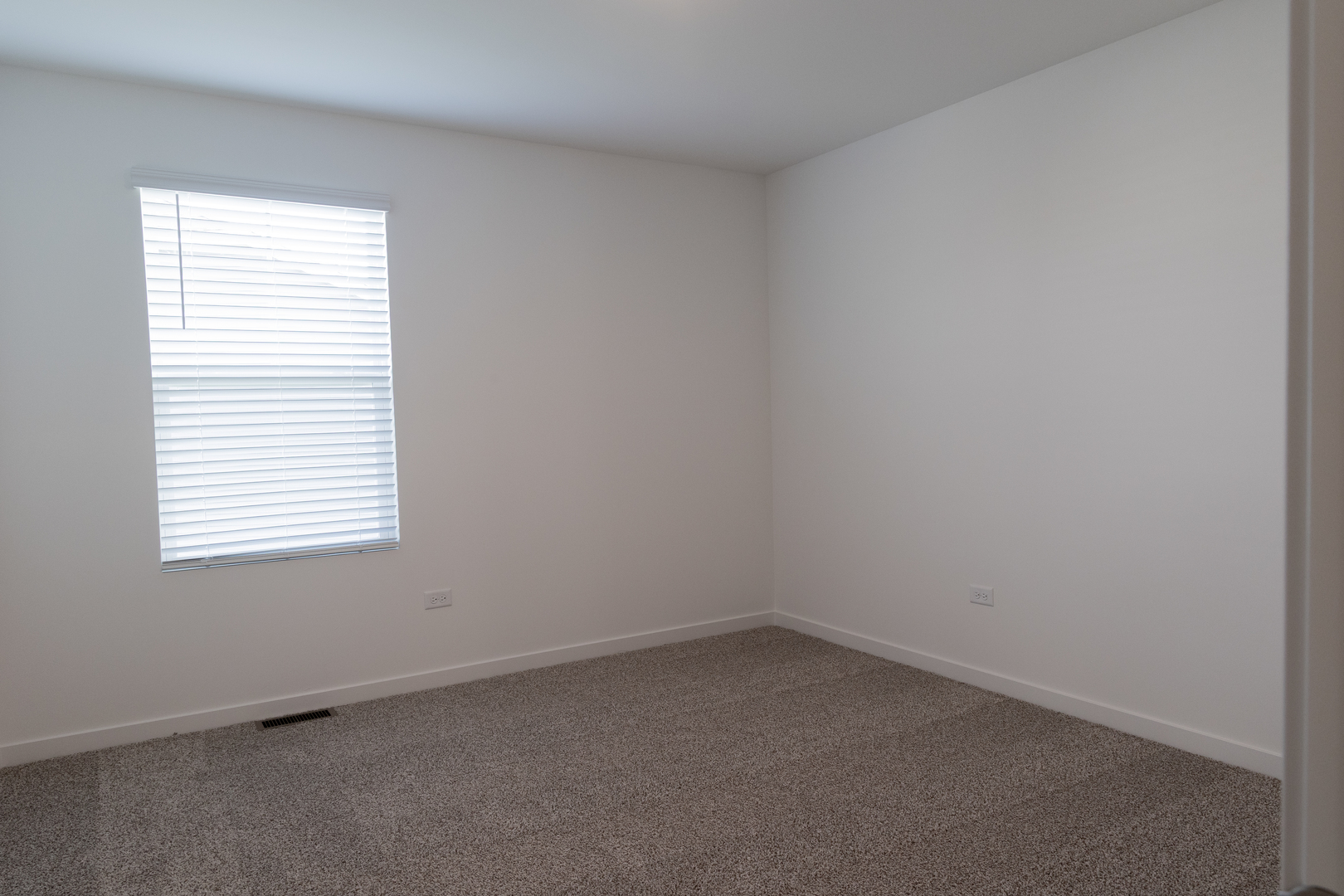 2444 Scribe Street, Oswego, IL 60543