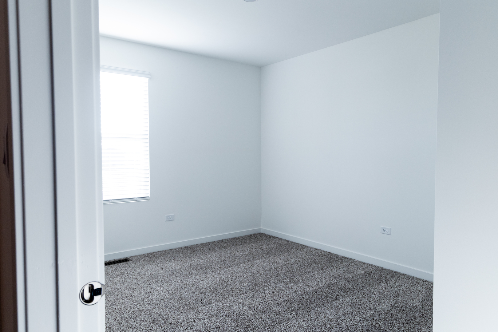 2444 Scribe Street, Oswego, IL 60543