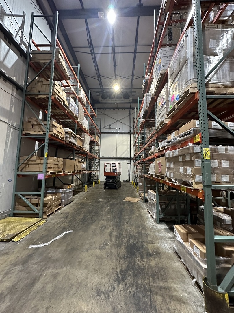 947 Carney Court, Antioch, IL 60002