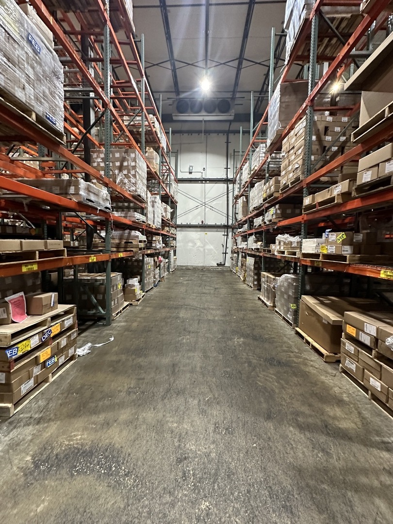 947 Carney Court, Antioch, IL 60002