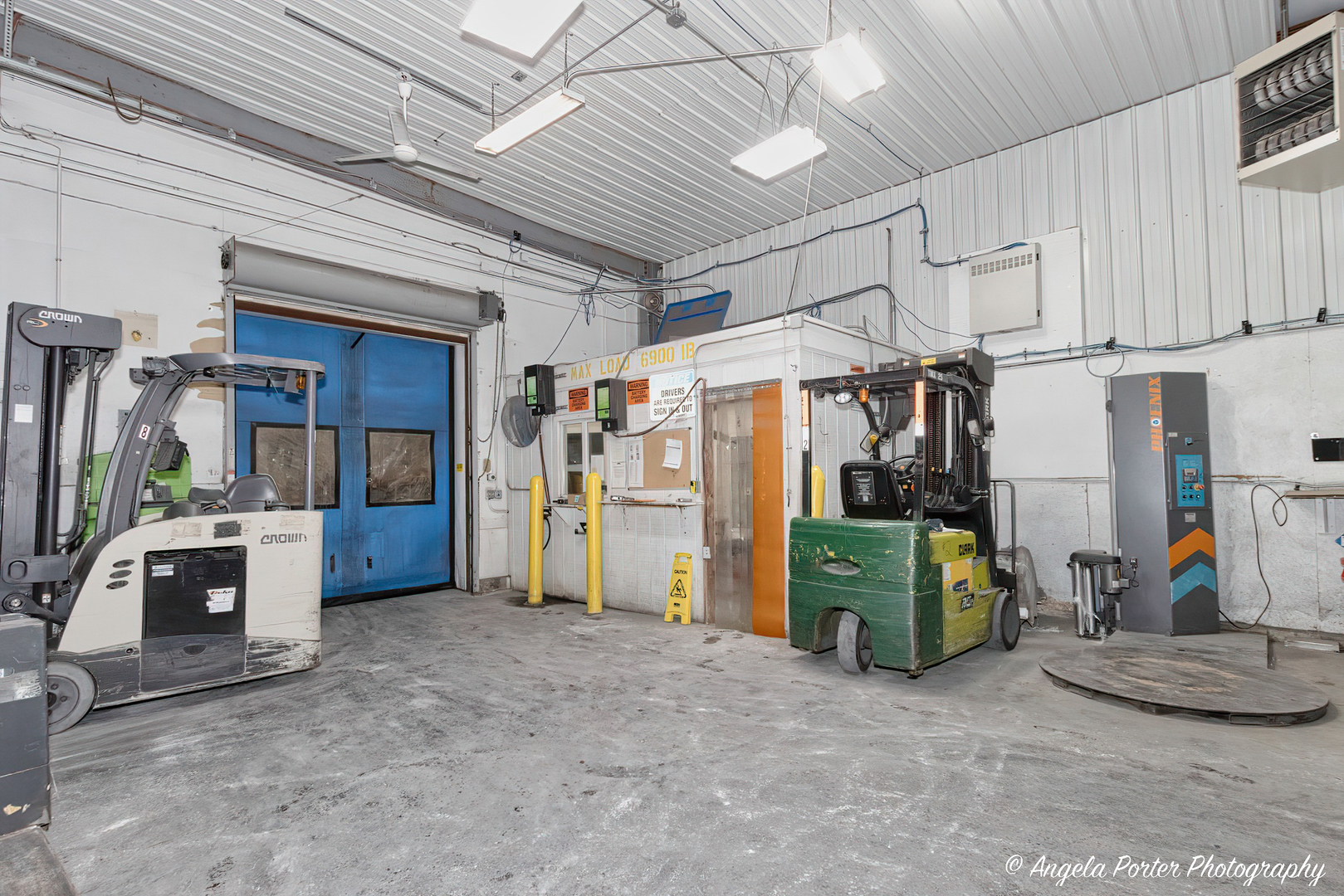 947 Carney Court, Antioch, IL 60002