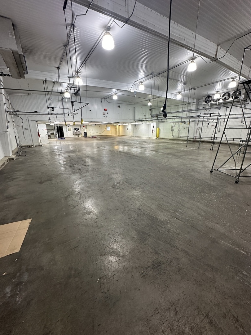 947 Carney Court, Antioch, IL 60002