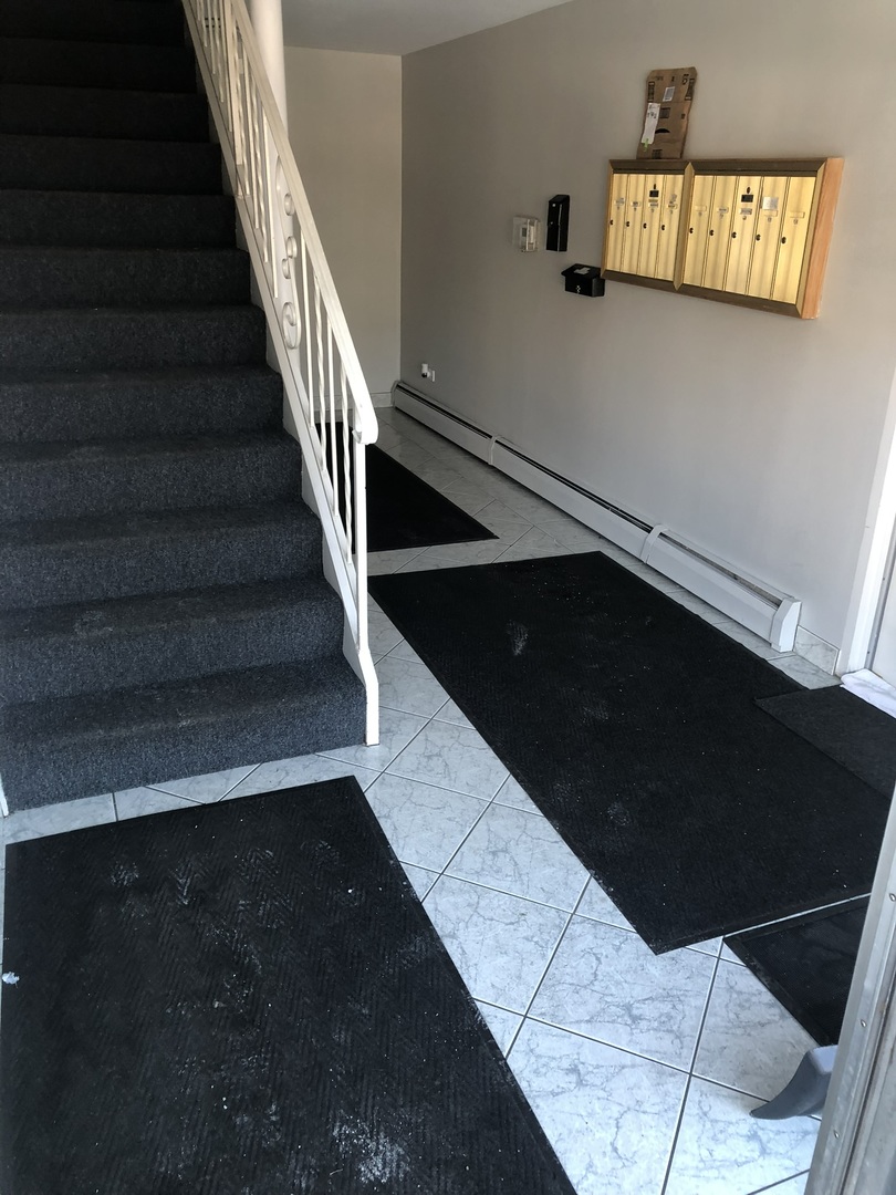 941 N NORTHWEST Highway #3B, Park Ridge, IL 60068