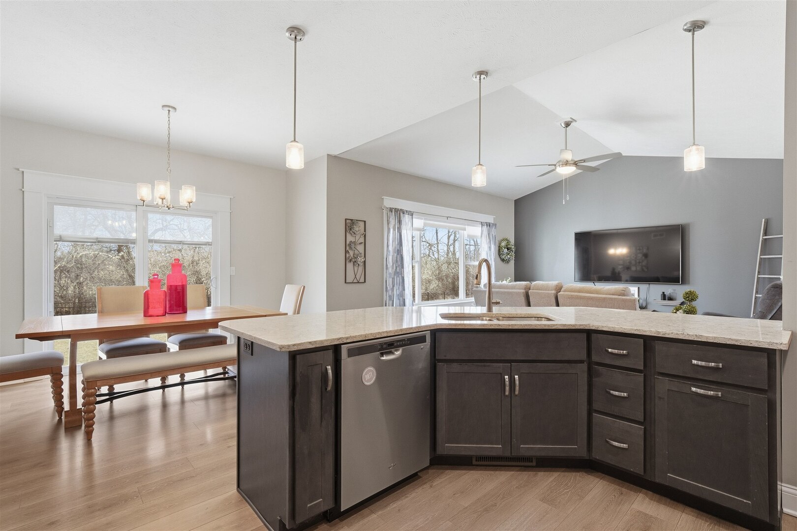 13591 Fawn Drive, Bloomington, IL 61705