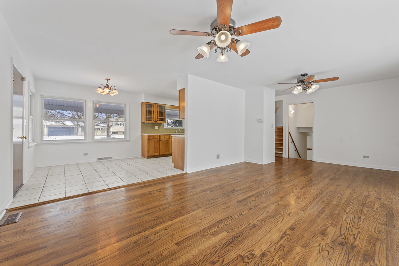 5310 Larkspur Lane, Lisle, IL 60532