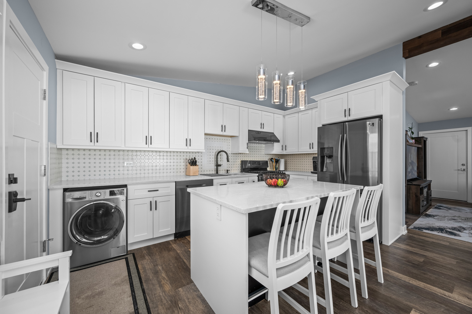 2212 Fulle Street, Rolling Meadows, IL 60008