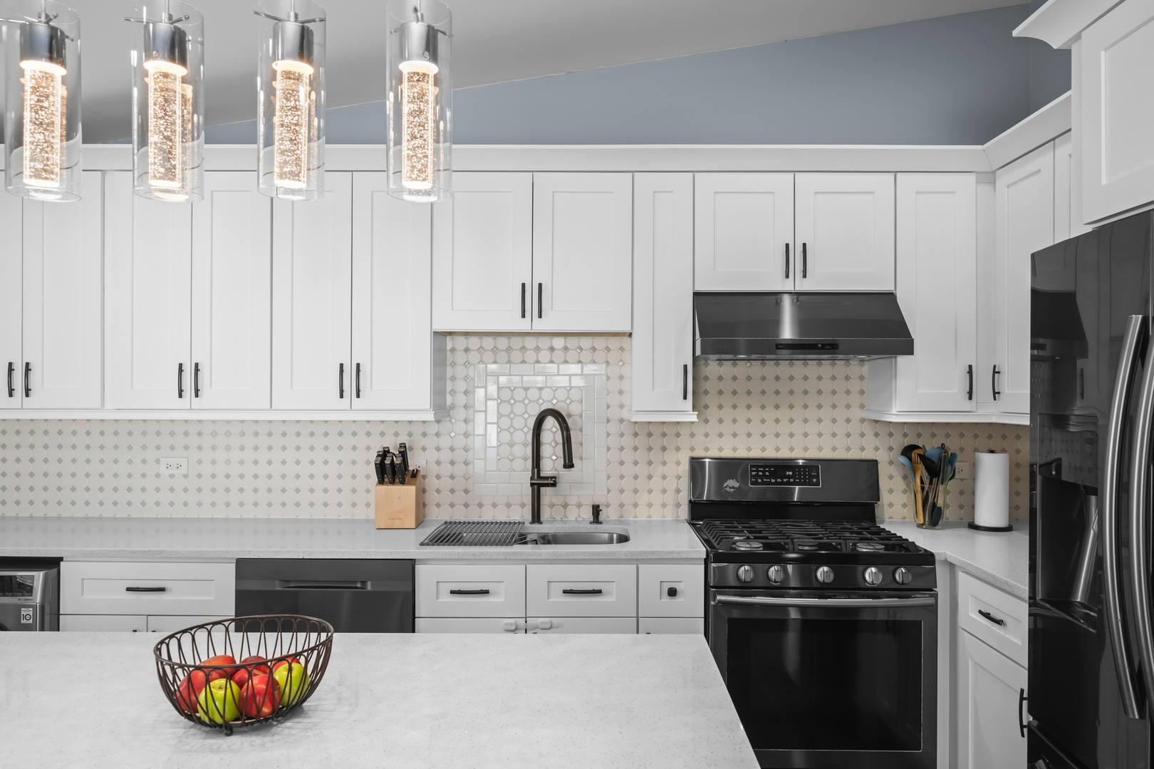 2212 Fulle Street, Rolling Meadows, IL 60008