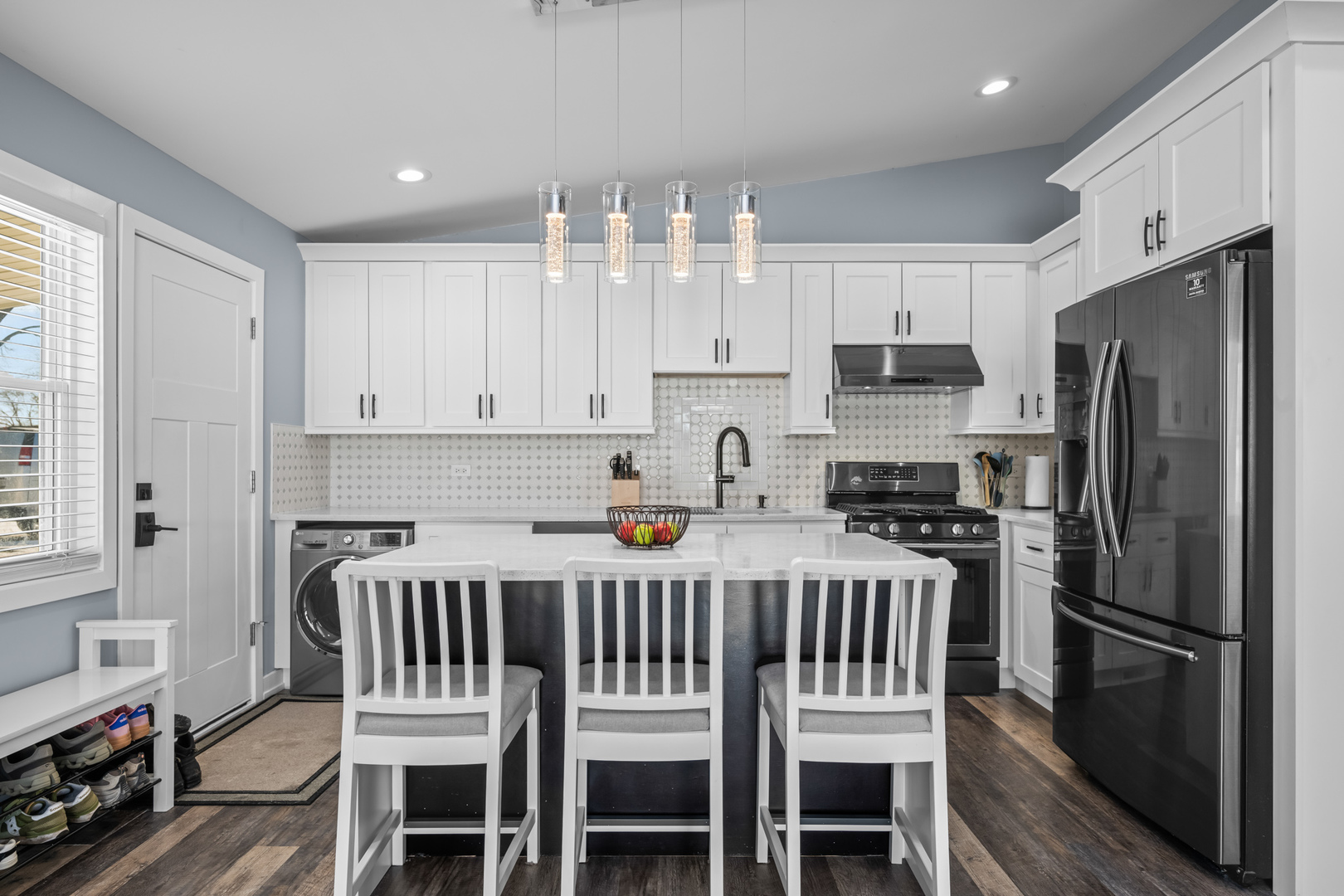 2212 Fulle Street, Rolling Meadows, IL 60008