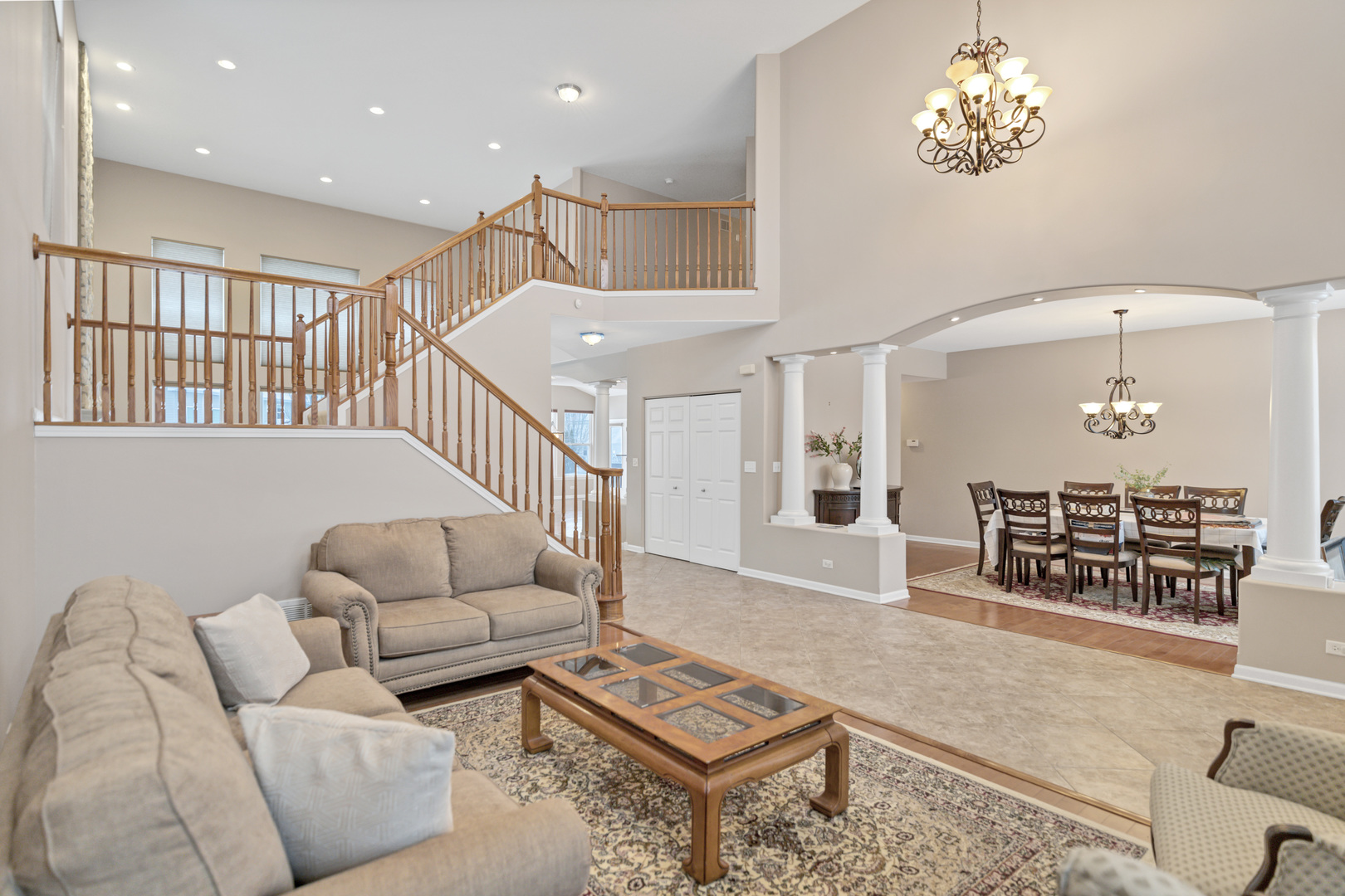 426 Kingfisher Road, Bartlett, IL 60103