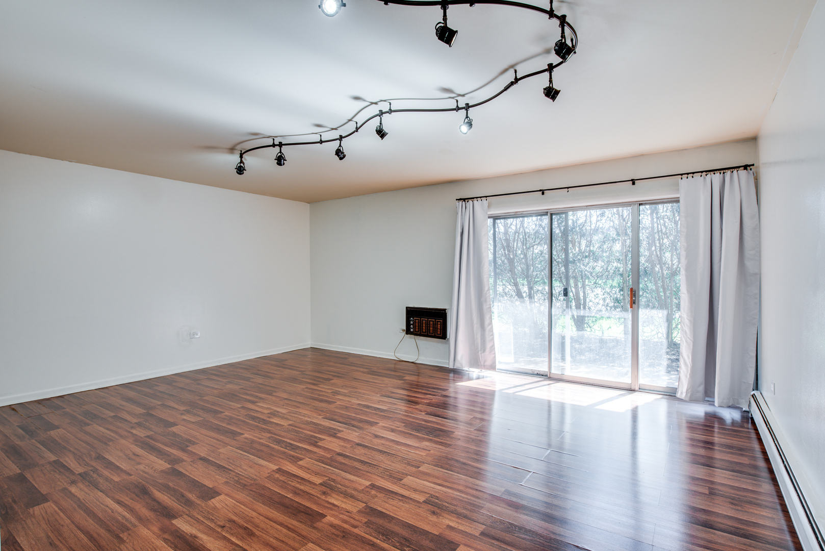 1049 W Ogden Avenue #1-112, Naperville, IL 60563