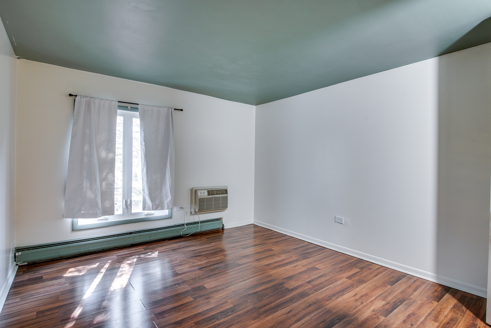 1049 W Ogden Avenue #1-112, Naperville, IL 60563