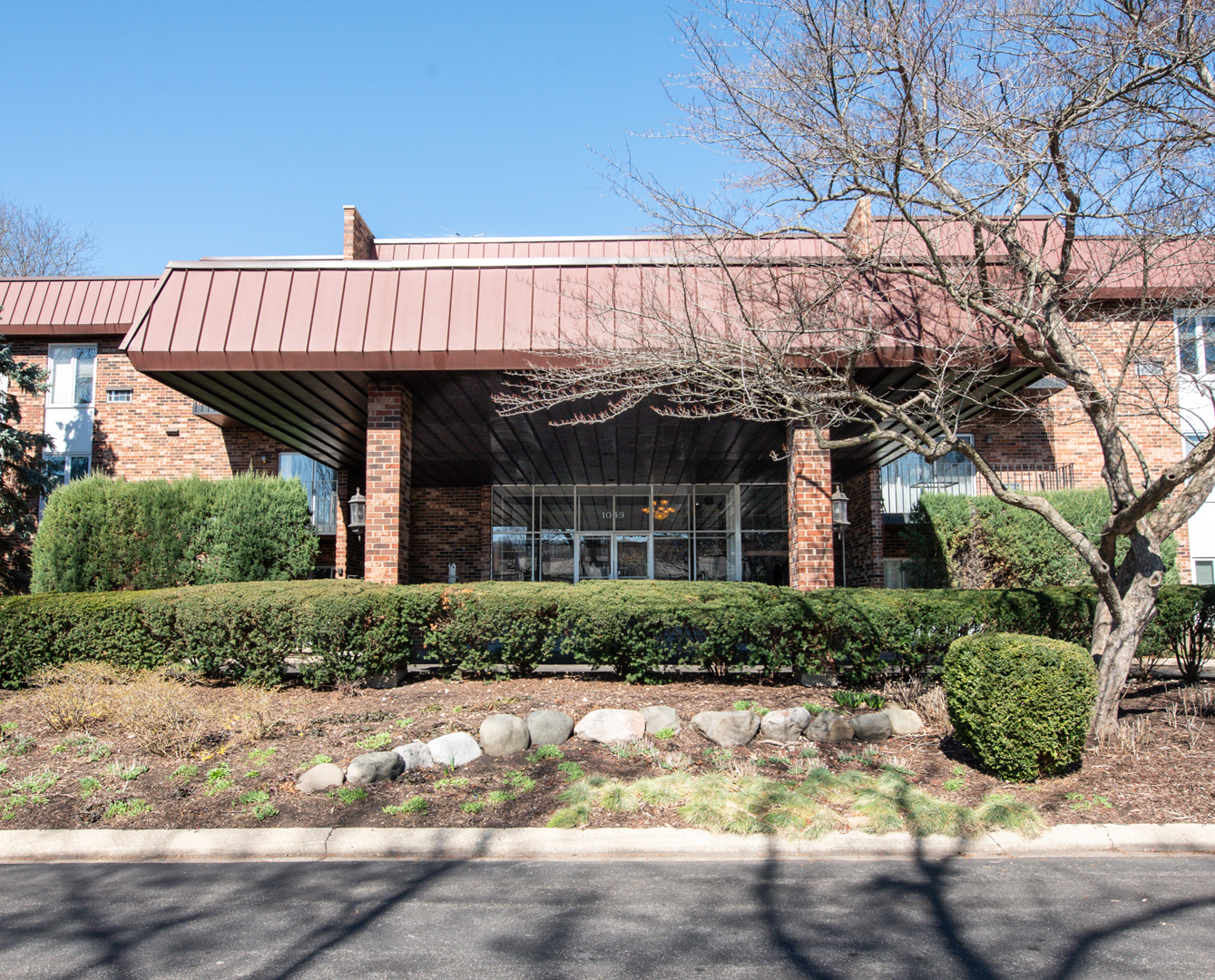 1049 W Ogden Avenue #1-112, Naperville, IL 60563