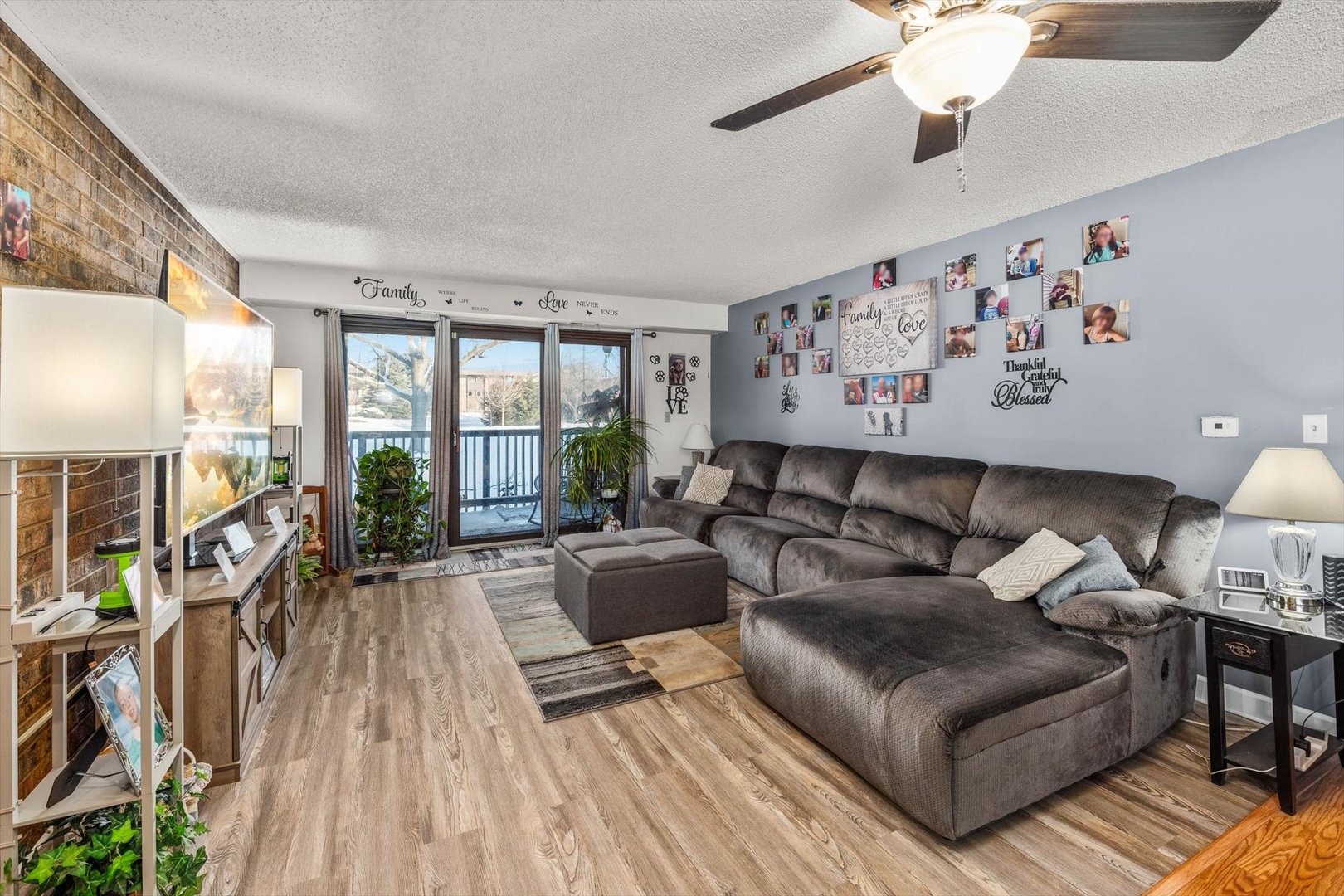 1501 Woodbridge Road #1A, Joliet, IL 60436