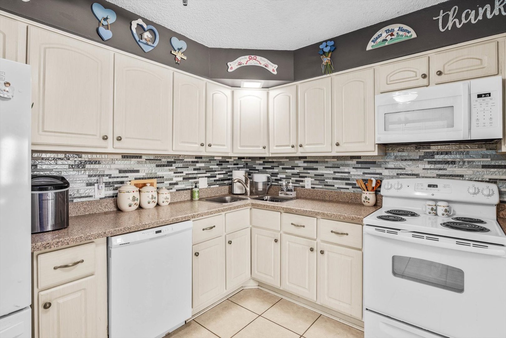 1501 Woodbridge Road #1A, Joliet, IL 60436