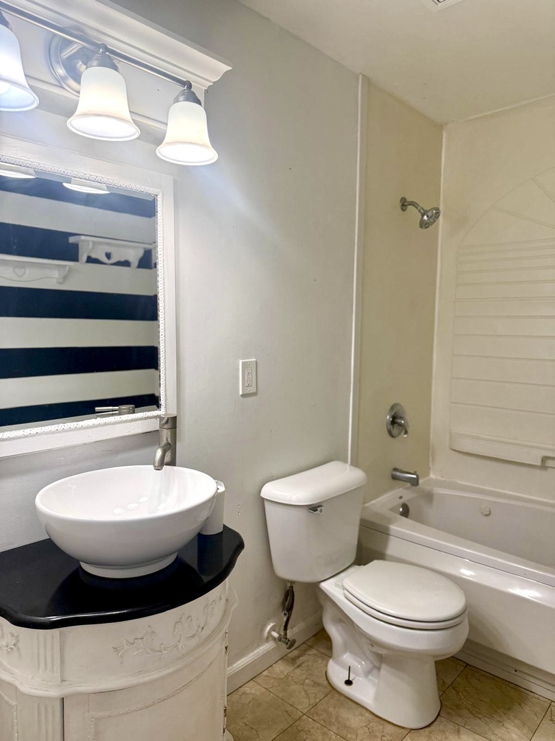 1942 Tall Oaks Drive #3B, Aurora, IL 60505