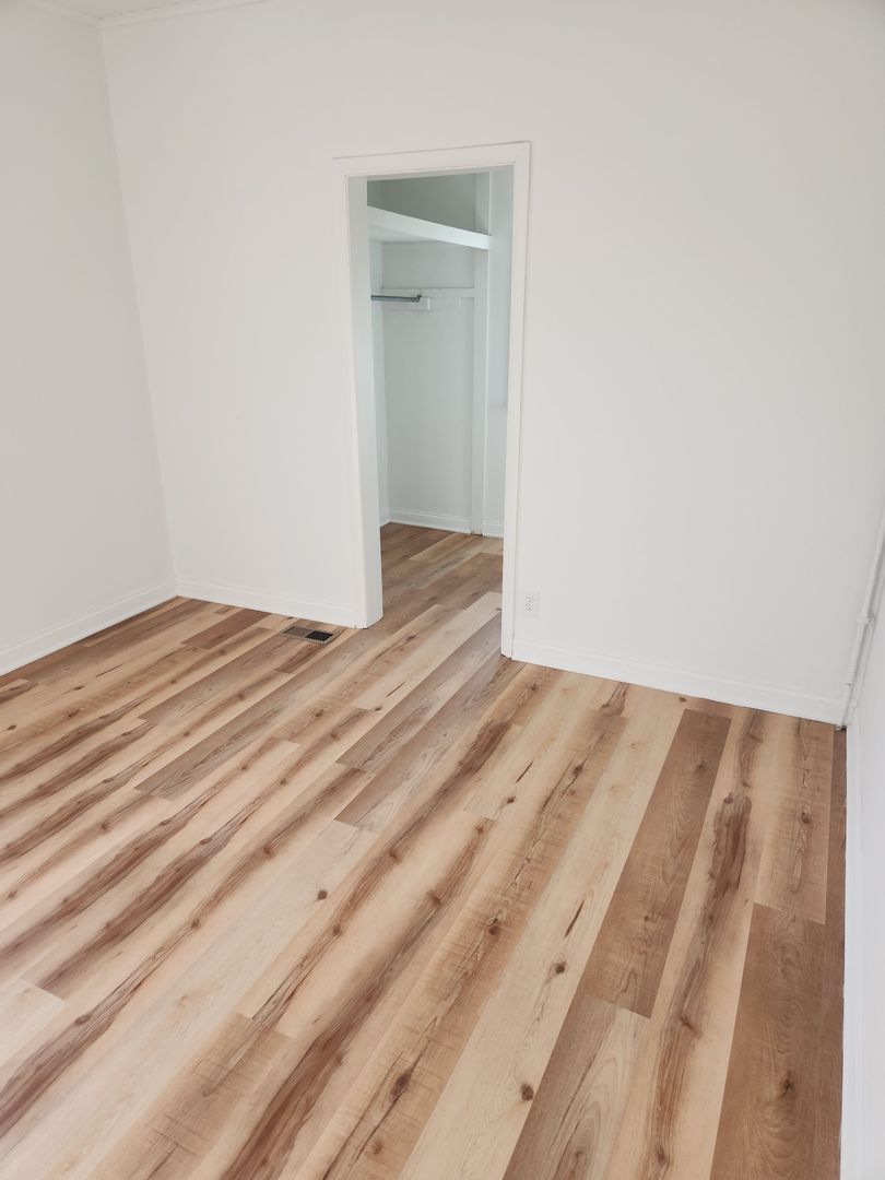 264 N Jackson Street #1, Elgin, IL 60123