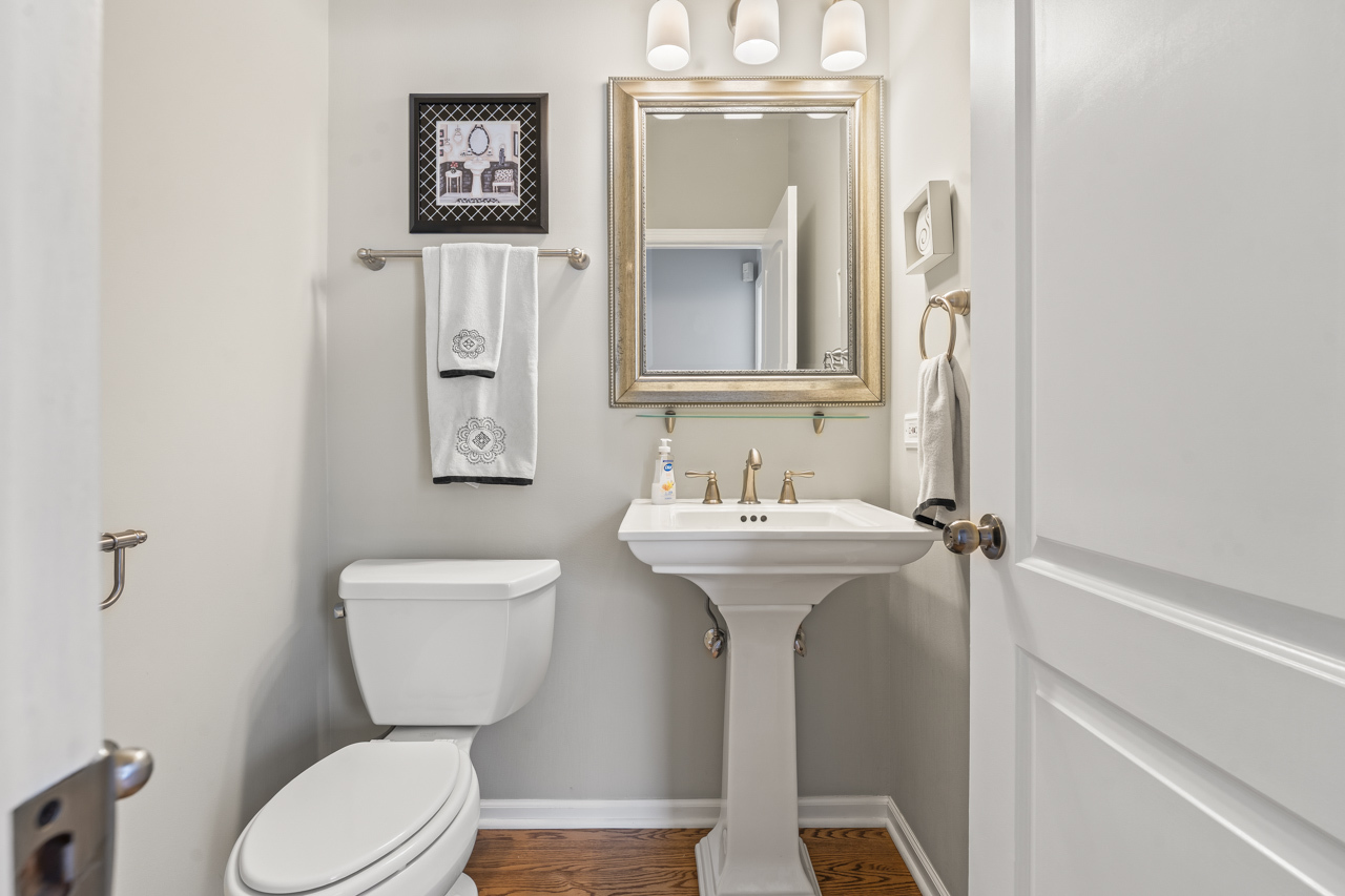 1575 Old Forge Road, Bartlett, IL 60103