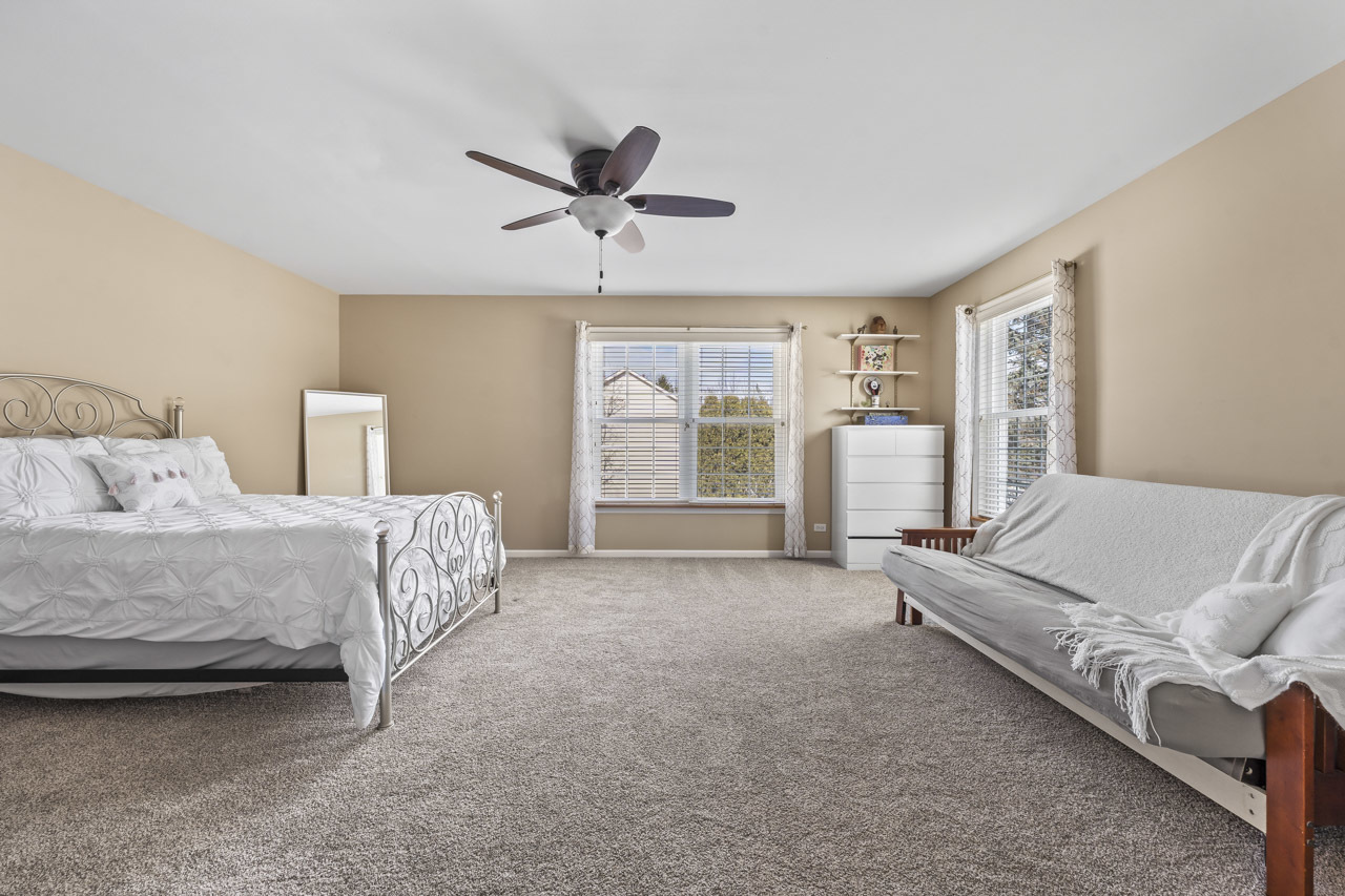 1575 Old Forge Road, Bartlett, IL 60103