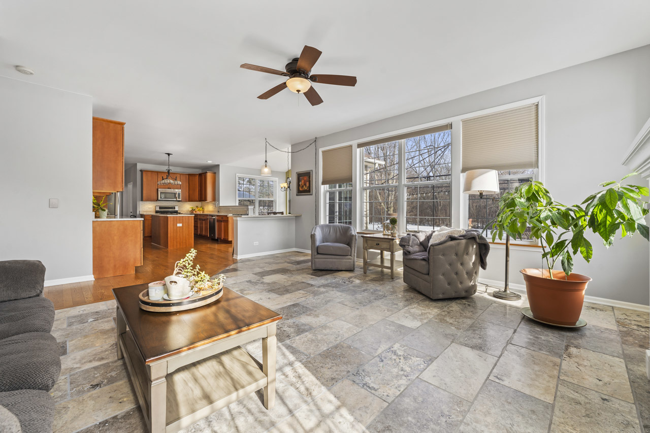 1575 Old Forge Road, Bartlett, IL 60103