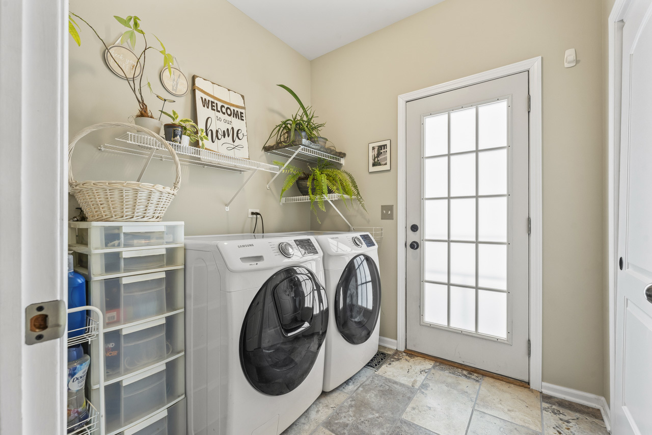 1575 Old Forge Road, Bartlett, IL 60103