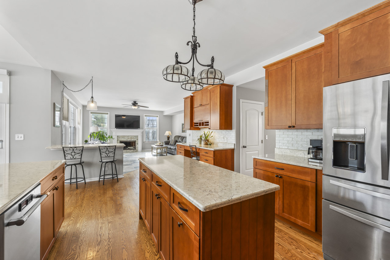 1575 Old Forge Road, Bartlett, IL 60103