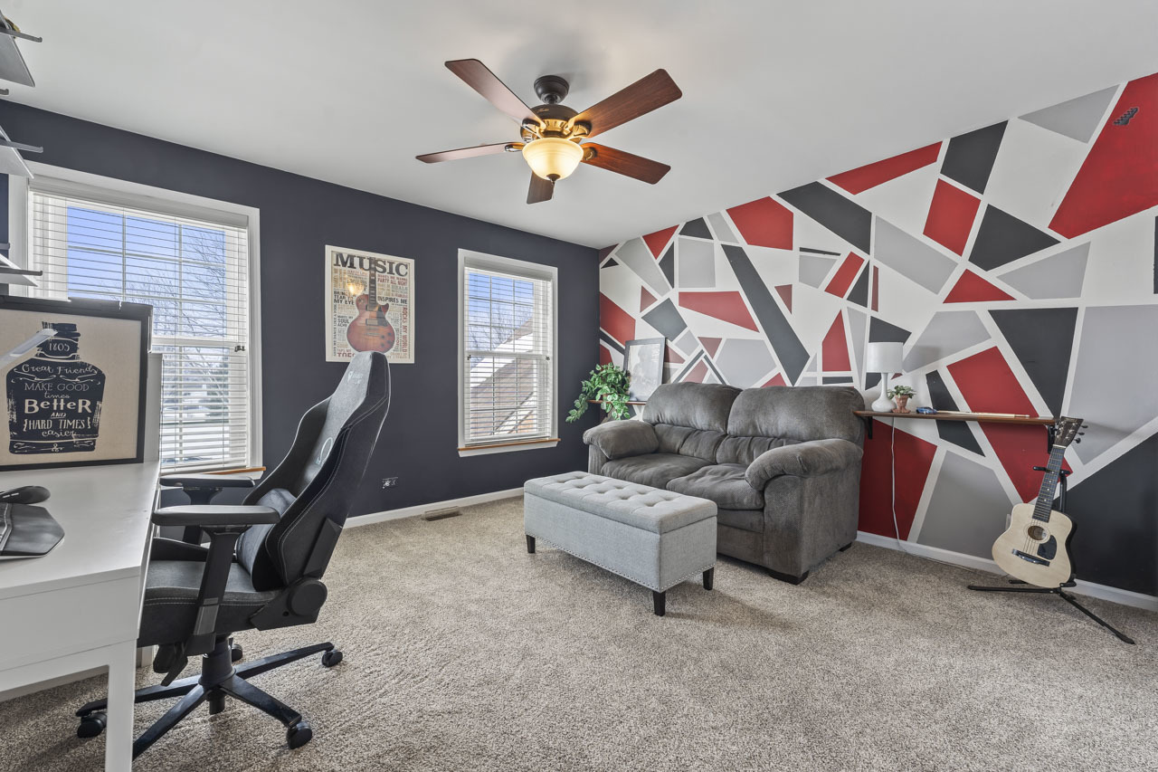 1575 Old Forge Road, Bartlett, IL 60103